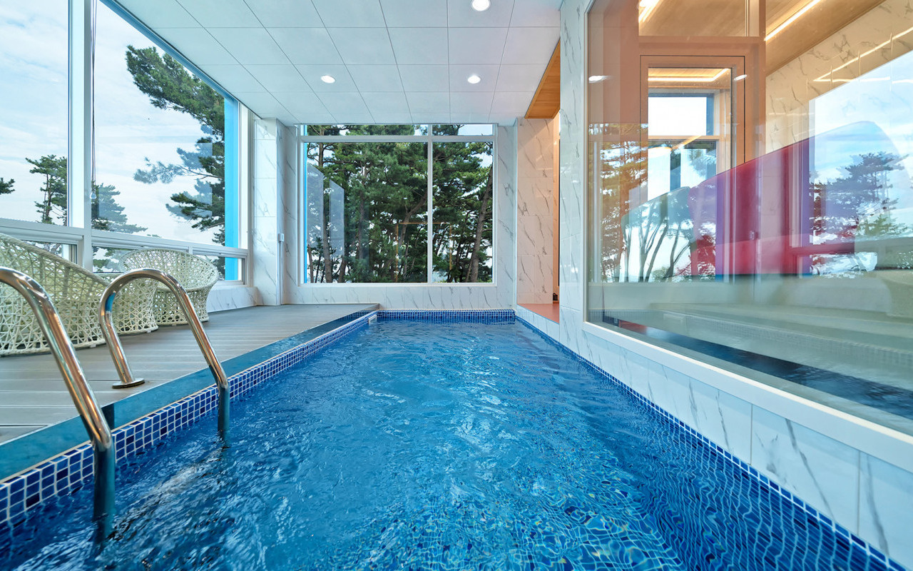 B 2-1(수영장)